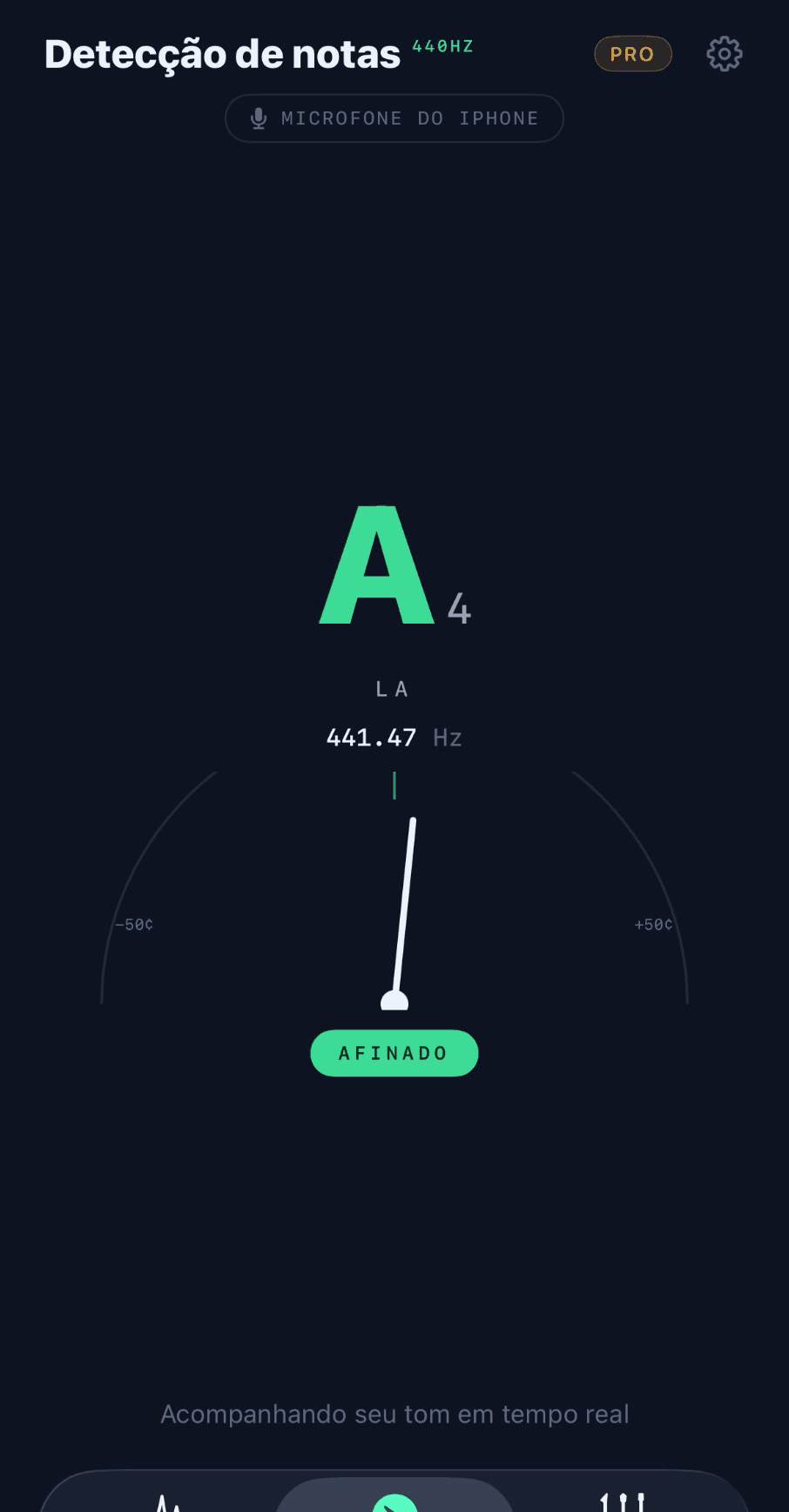 Identificador de notas do Tonarly mostrando Lá4 a 440,00 Hz, afinado